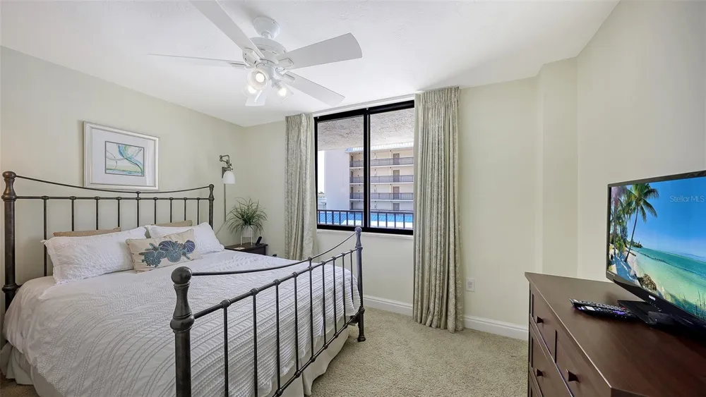 5880 MIDNIGHT PASS ROAD #307 Sarasota, FL 34242