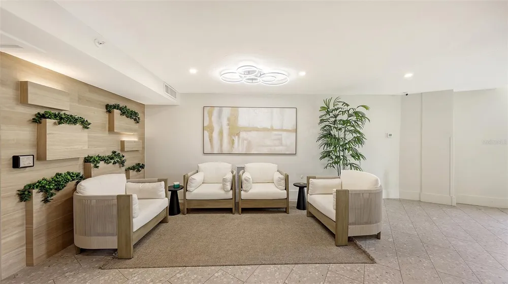 5880 MIDNIGHT PASS ROAD #307 Sarasota, FL 34242
