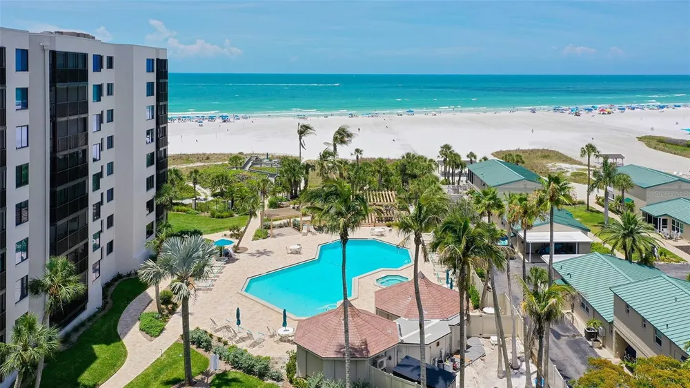 5880 MIDNIGHT PASS ROAD #307 Sarasota, FL 34242
