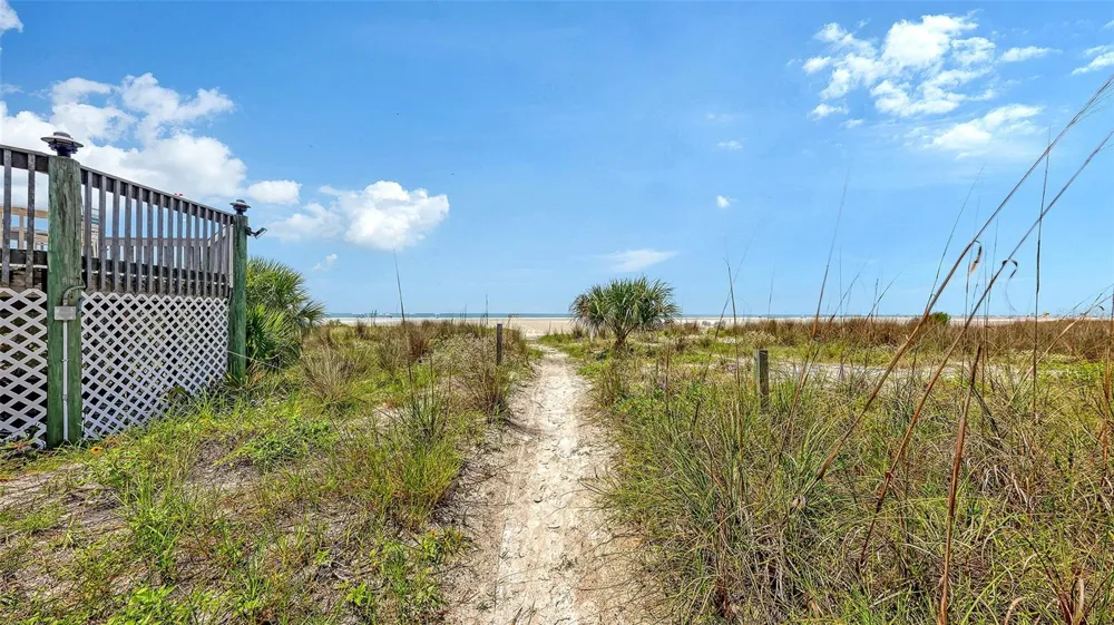 5880 MIDNIGHT PASS ROAD #307 Sarasota, FL 34242