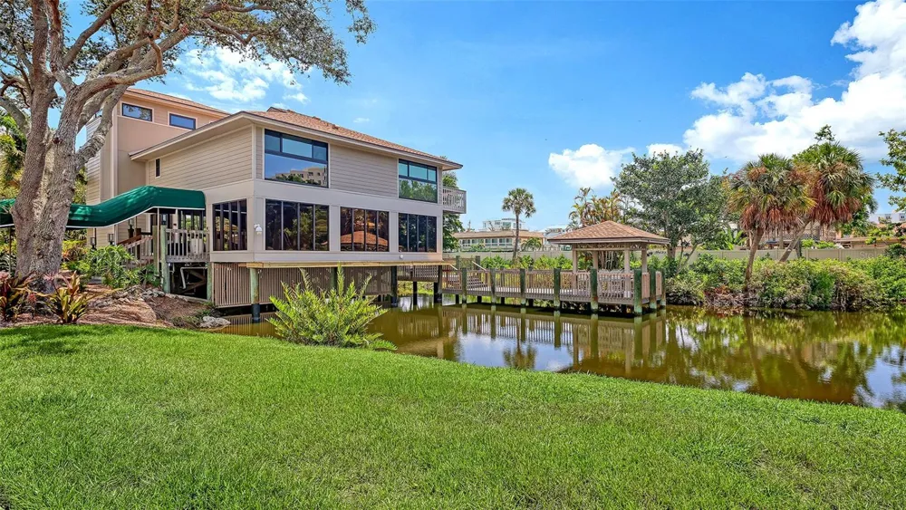 5880 MIDNIGHT PASS ROAD #307 Sarasota, FL 34242