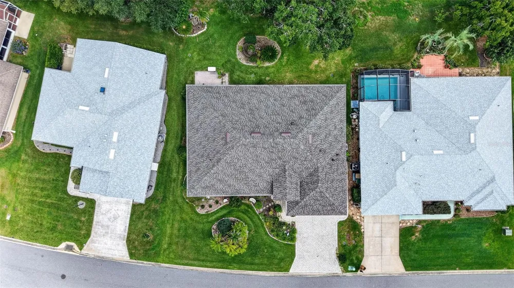 21526 KING HENRY AVENUE Leesburg, FL 34748