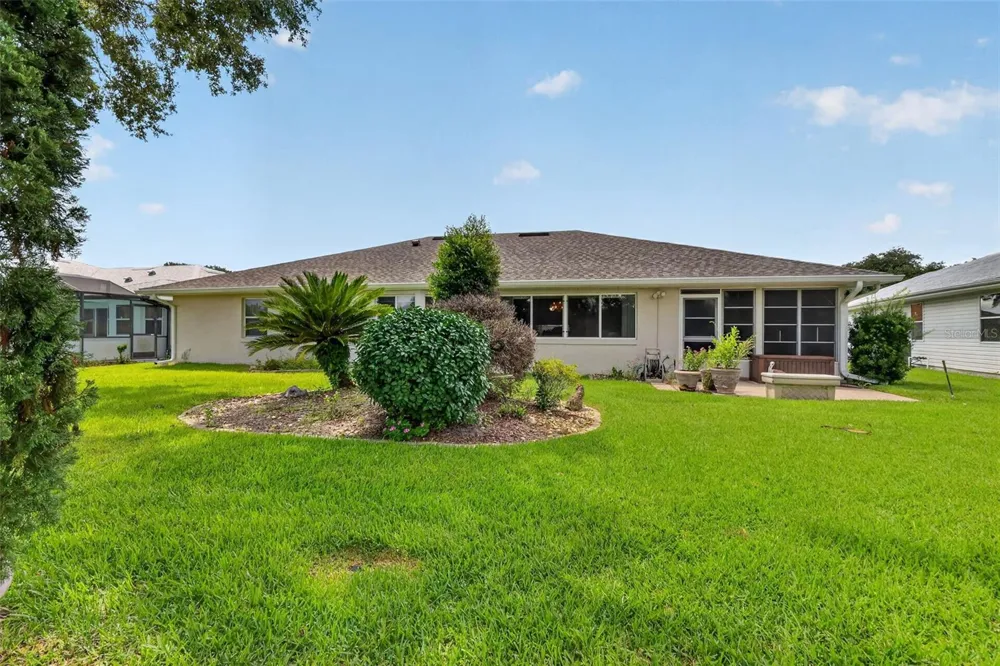 21526 KING HENRY AVENUE Leesburg, FL 34748