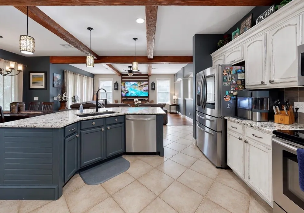 4346 WATERVILLE AVENUE Wesley Chapel, FL 33543