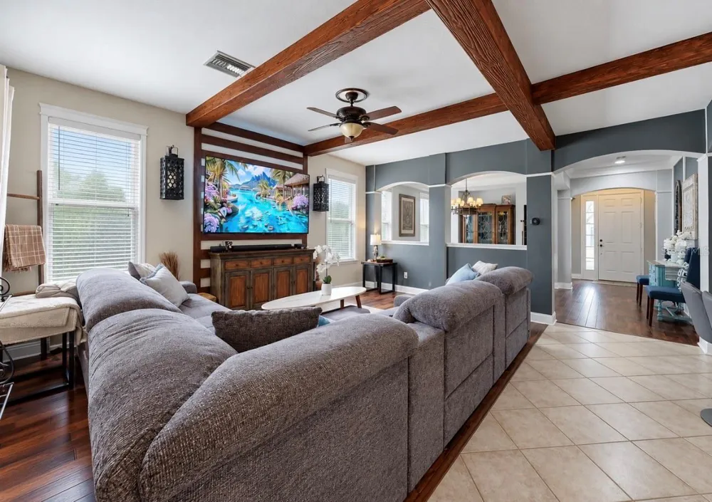 4346 WATERVILLE AVENUE Wesley Chapel, FL 33543