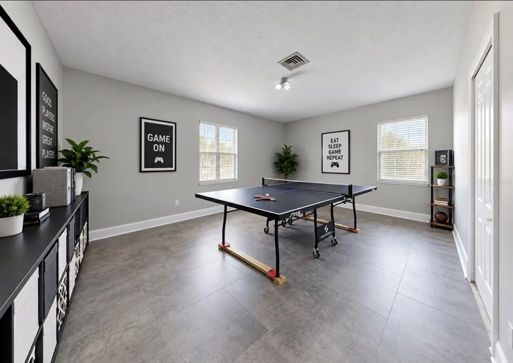 4346 WATERVILLE AVENUE Wesley Chapel, FL 33543