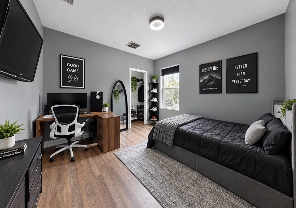 4346 WATERVILLE AVENUE Wesley Chapel, FL 33543