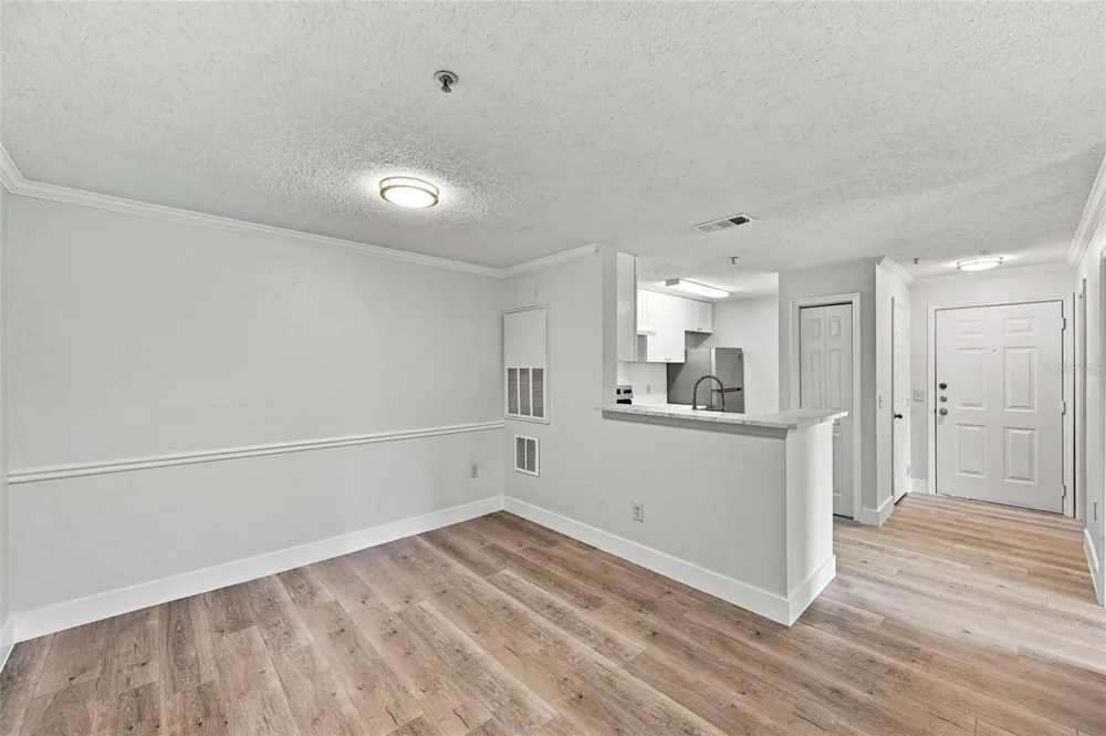 18001 RICHMOND PLACE DRIVE #136 Tampa, FL 33647