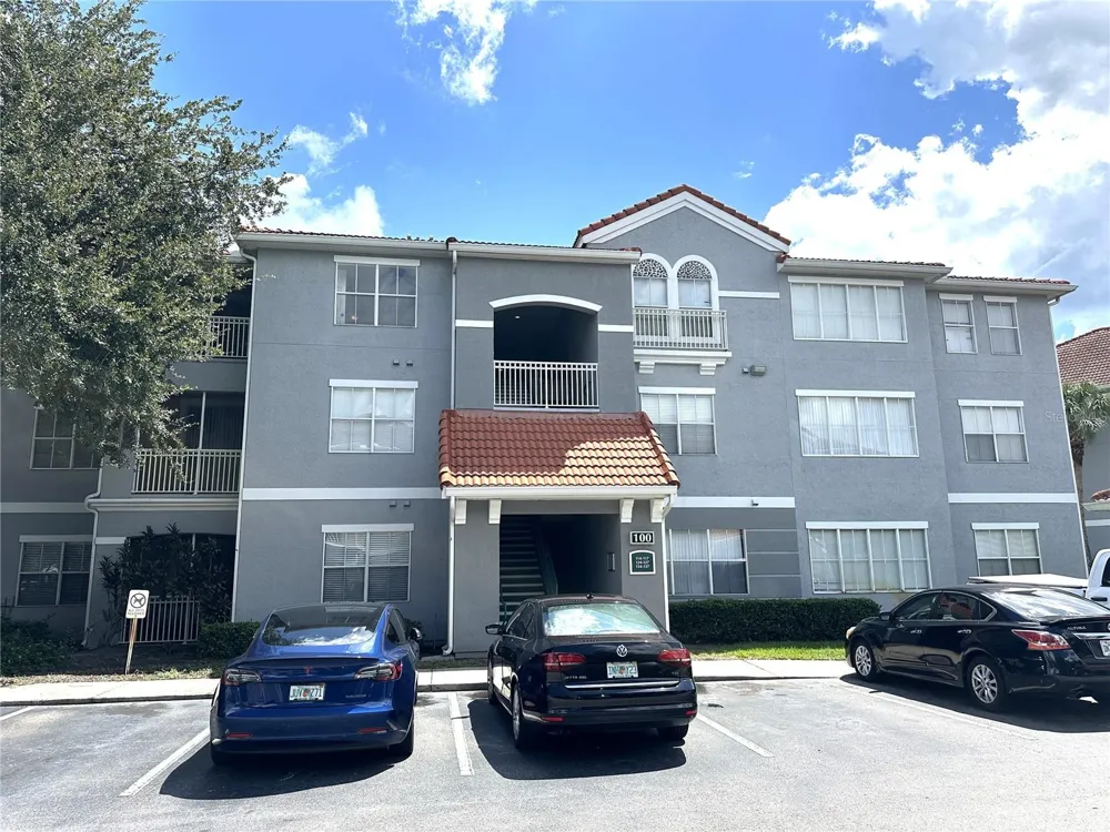 18001 RICHMOND PLACE DRIVE #136 Tampa, FL 33647