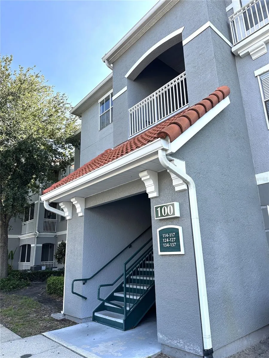 18001 RICHMOND PLACE DRIVE #136 Tampa, FL 33647