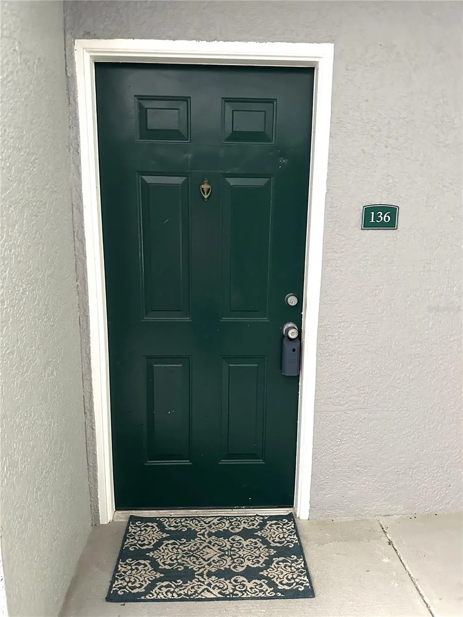 18001 RICHMOND PLACE DRIVE #136 Tampa, FL 33647