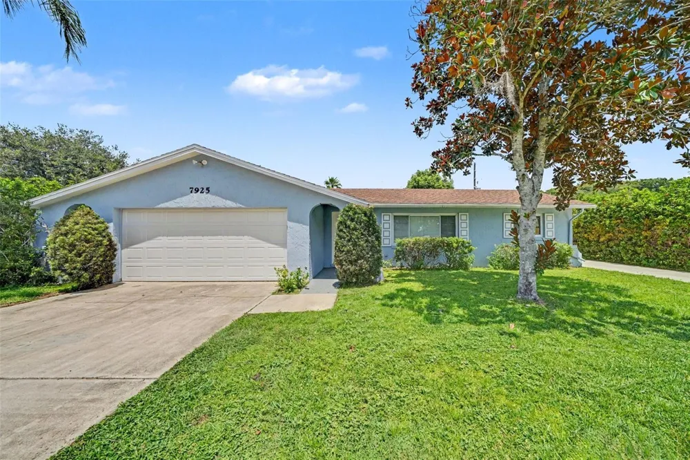 7925 SEGOVIA STREET Orlando, FL 32822