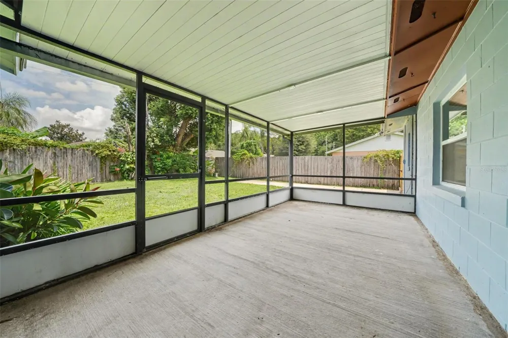 7925 SEGOVIA STREET Orlando, FL 32822