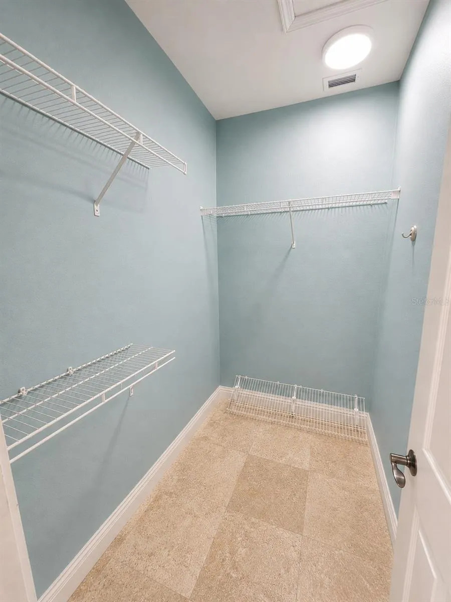 1257 FRUITVILLE ROAD #B2 Sarasota, FL 34236