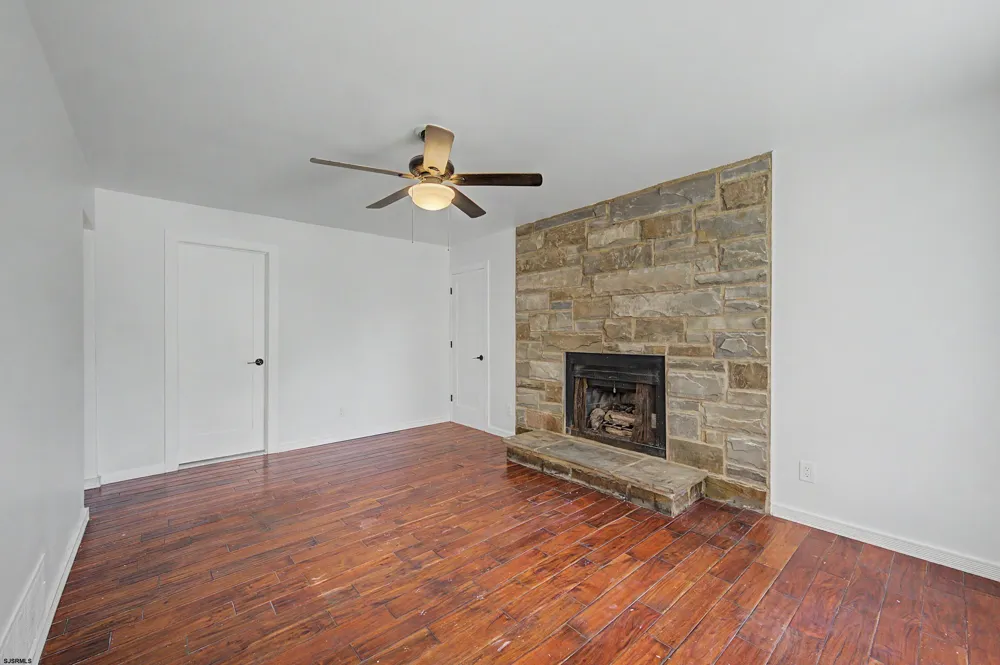 440 S Camelback Dr Galloway Township, NJ 08205
