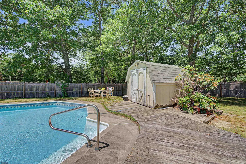 440 S Camelback Dr Galloway Township, NJ 08205