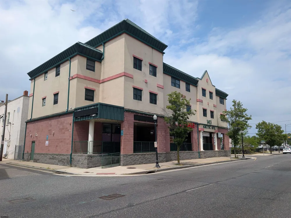 1413 Arctic Ave Atlantic City, NJ 08401