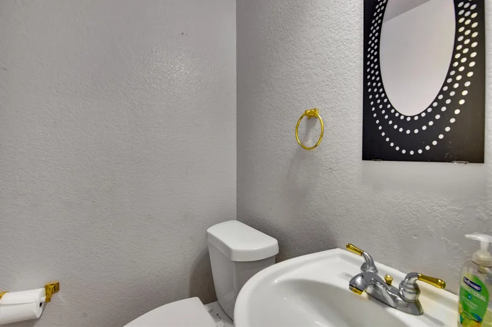 824 Broken Feather Trail Pflugerville, TX 78660