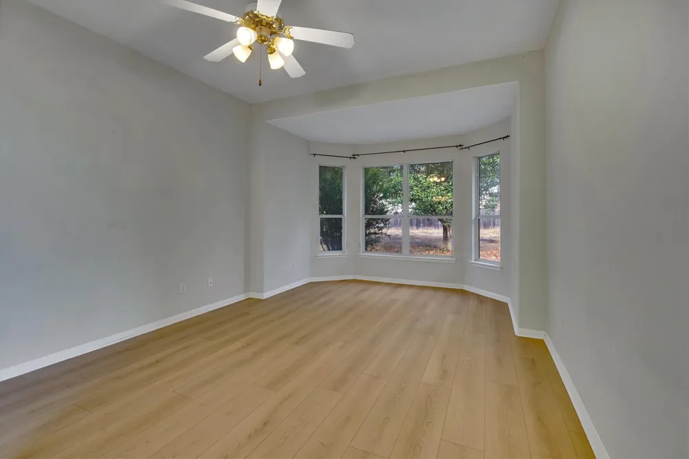 824 Broken Feather Trail Pflugerville, TX 78660