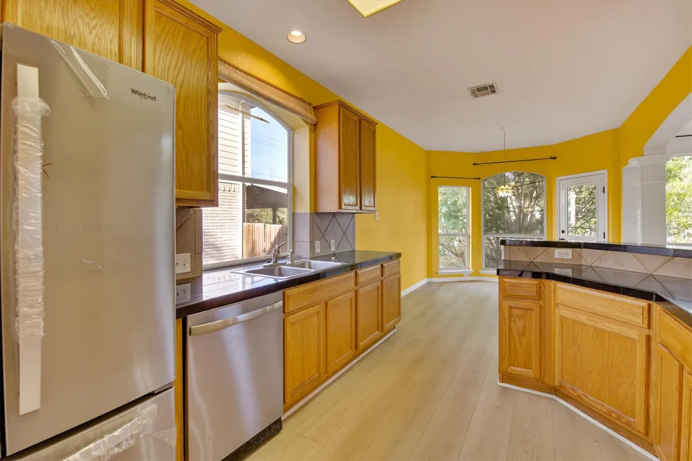 824 Broken Feather Trail Pflugerville, TX 78660