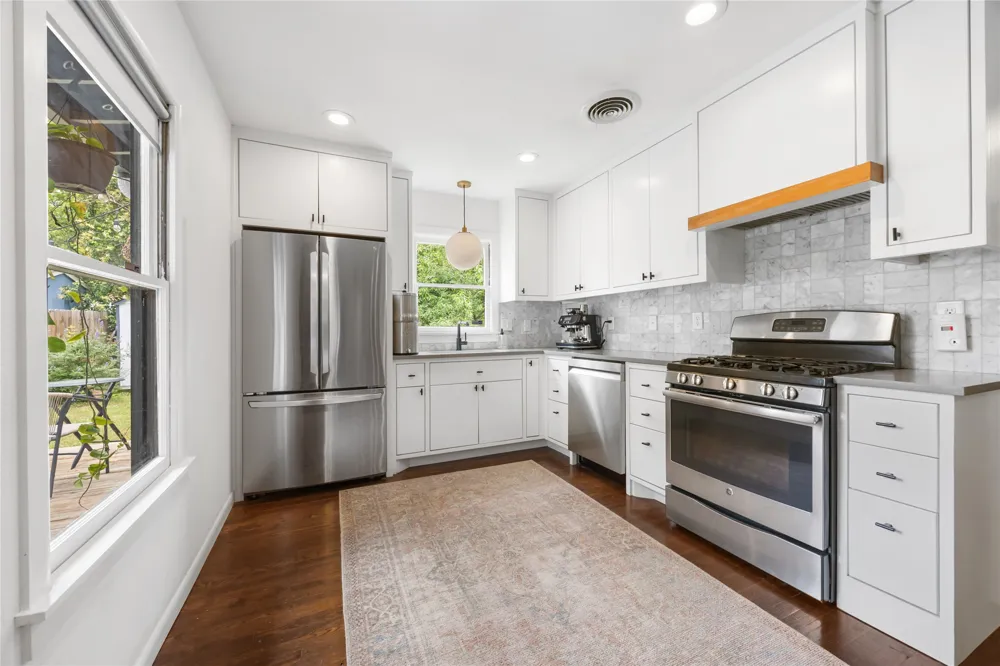 1106 Arcadia Avenue Austin, TX 78757