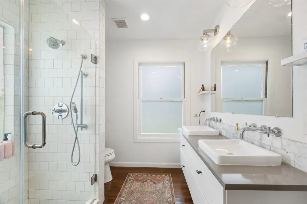 1106 Arcadia Avenue Austin, TX 78757