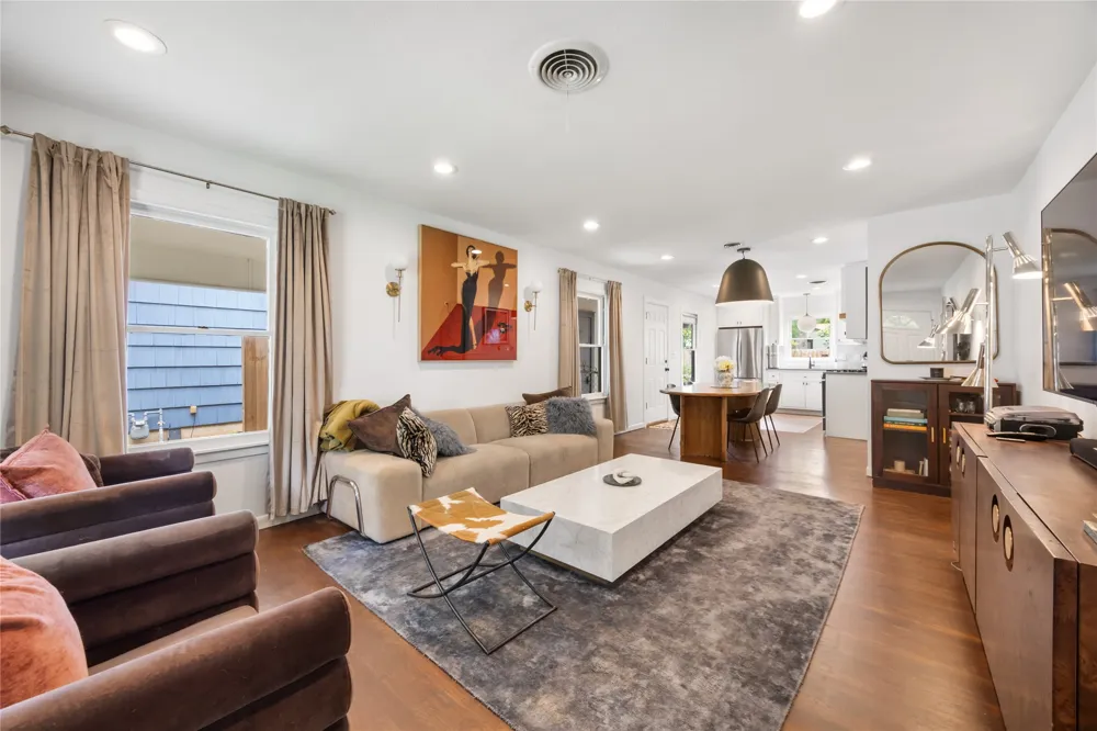 1106 Arcadia Avenue Austin, TX 78757