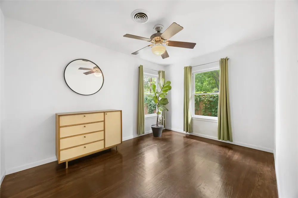 1106 Arcadia Avenue Austin, TX 78757