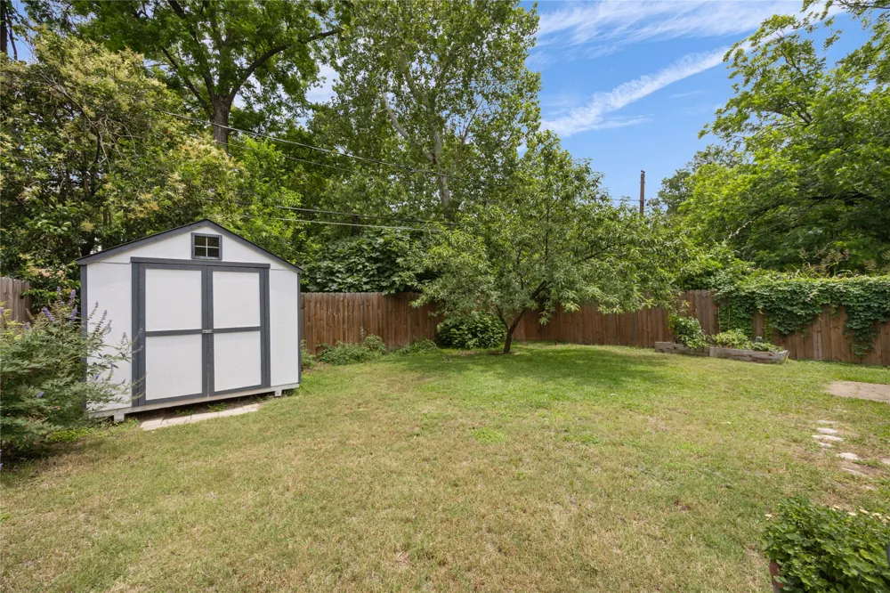 1106 Arcadia Avenue Austin, TX 78757
