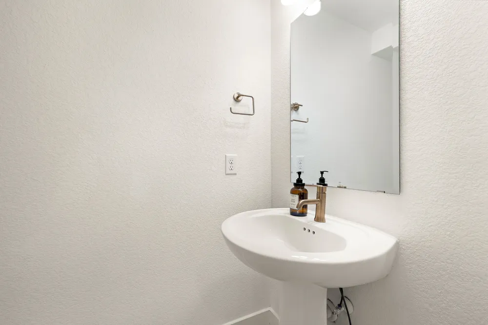 1409 Golden Celebration Bend Leander, TX 78641