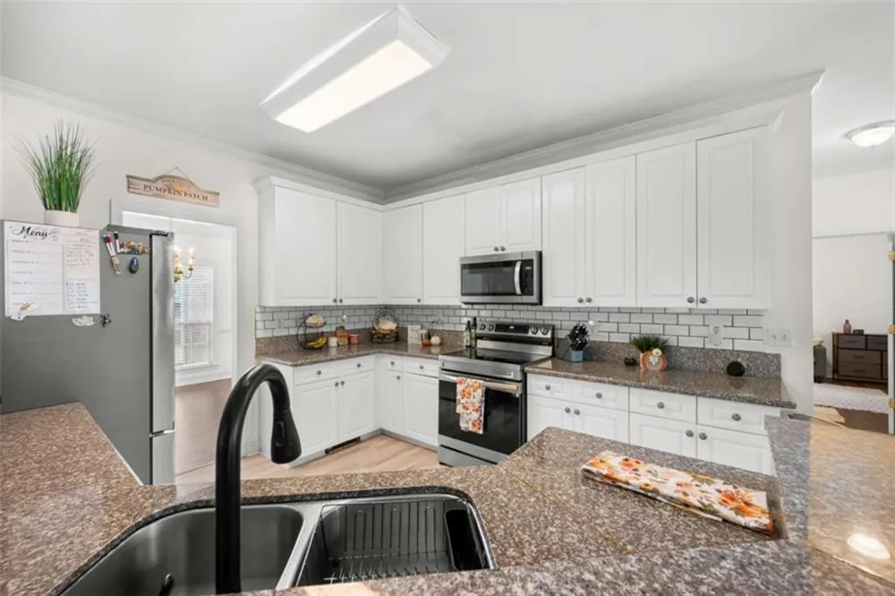 207 Arthur Drive McDonough, GA 30252