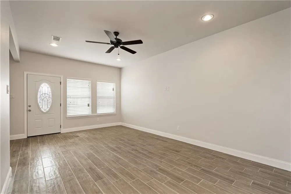 1122 Oneal Street Greenville, TX 75401
