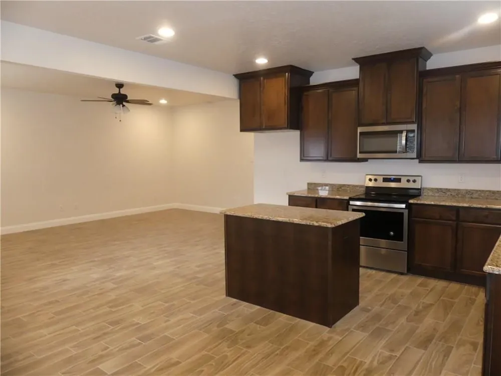 1122 Oneal Street Greenville, TX 75401