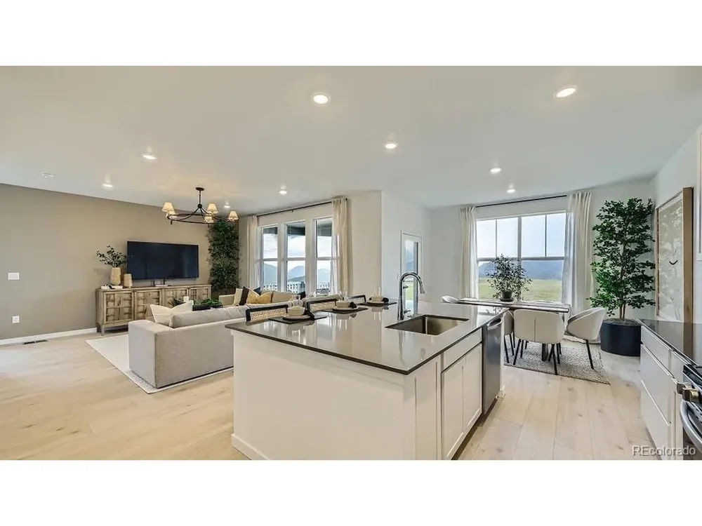 2056 Crested Lark Street Fort Collins, CO 80528