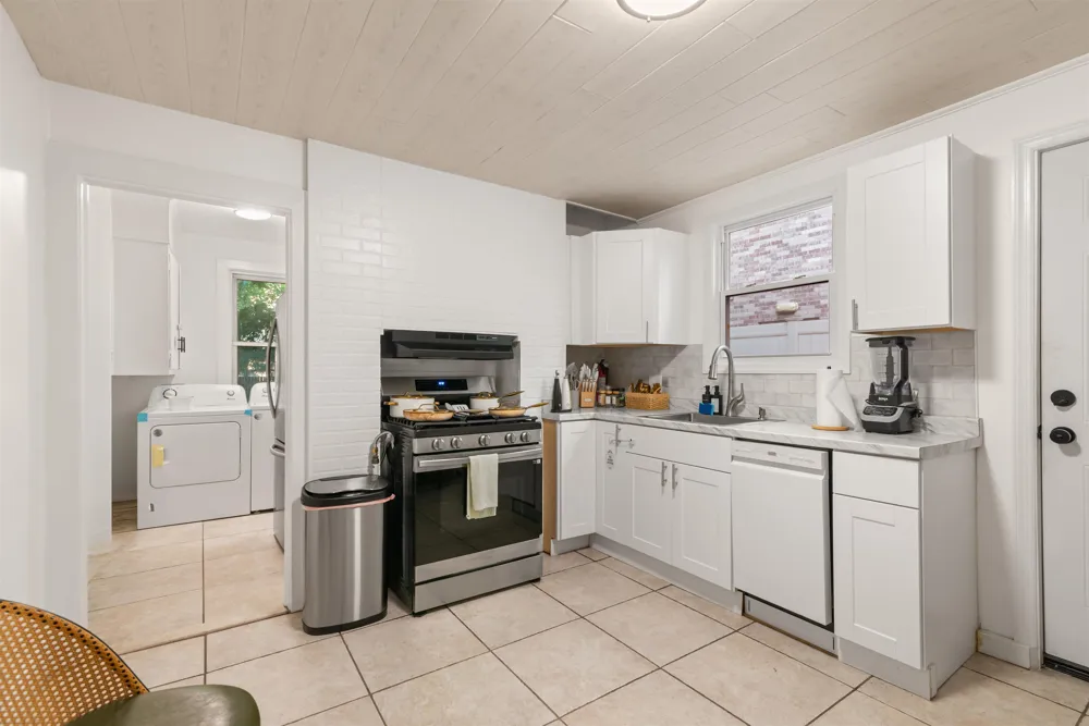 509 3RD ST Union City, NJ 07087