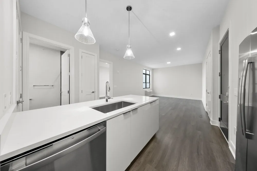 121 34TH ST Union City, NJ 07087