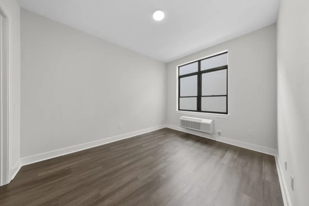 121 34TH ST Union City, NJ 07087
