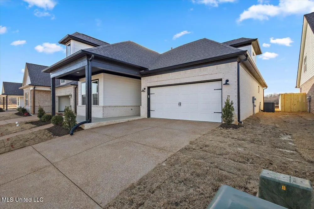 843 W Quitman Court Nesbit, MS 38651