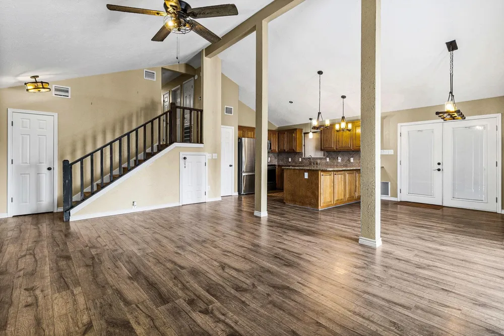 419 W Lake Shore Dr Livingston, TX 77351