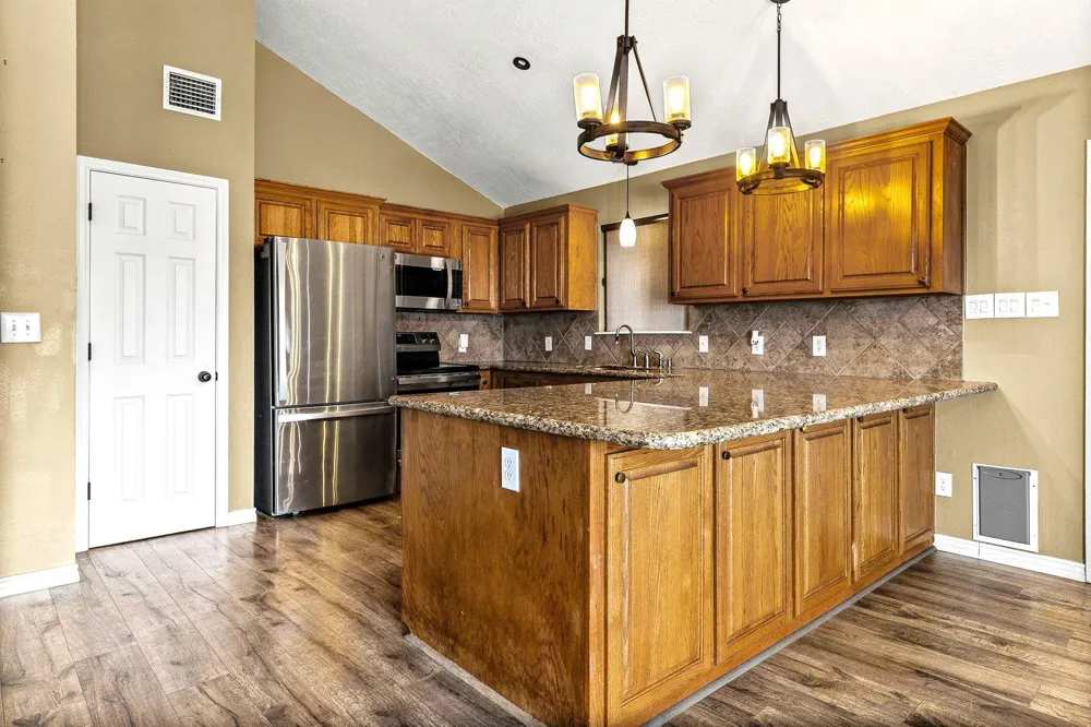 419 W Lake Shore Dr Livingston, TX 77351