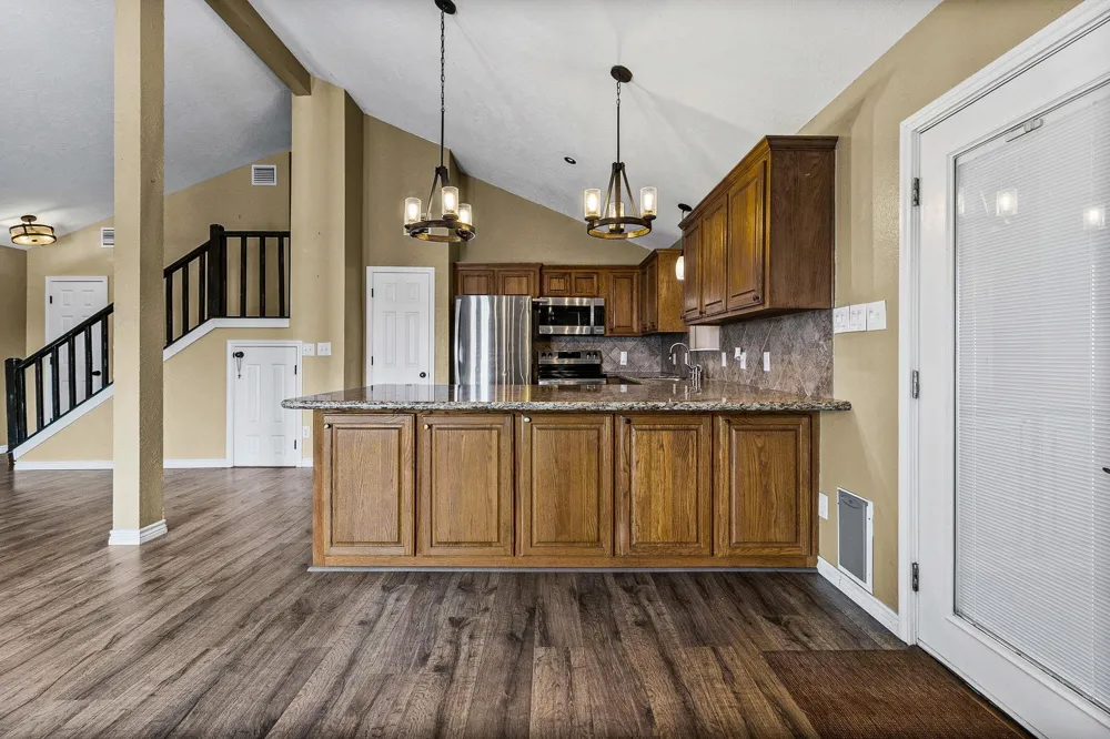 419 W Lake Shore Dr Livingston, TX 77351