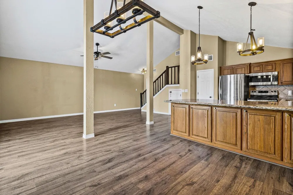 419 W Lake Shore Dr Livingston, TX 77351