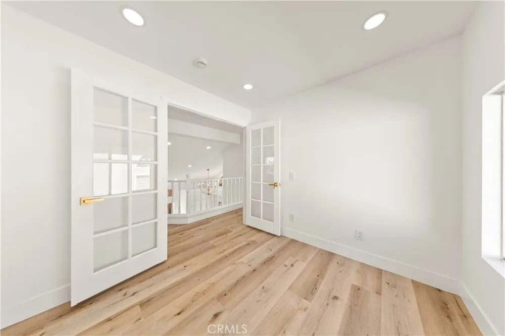 24826 Oxford Laguna Niguel, CA 92677