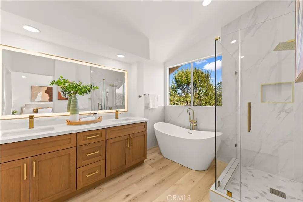 24826 Oxford Laguna Niguel, CA 92677