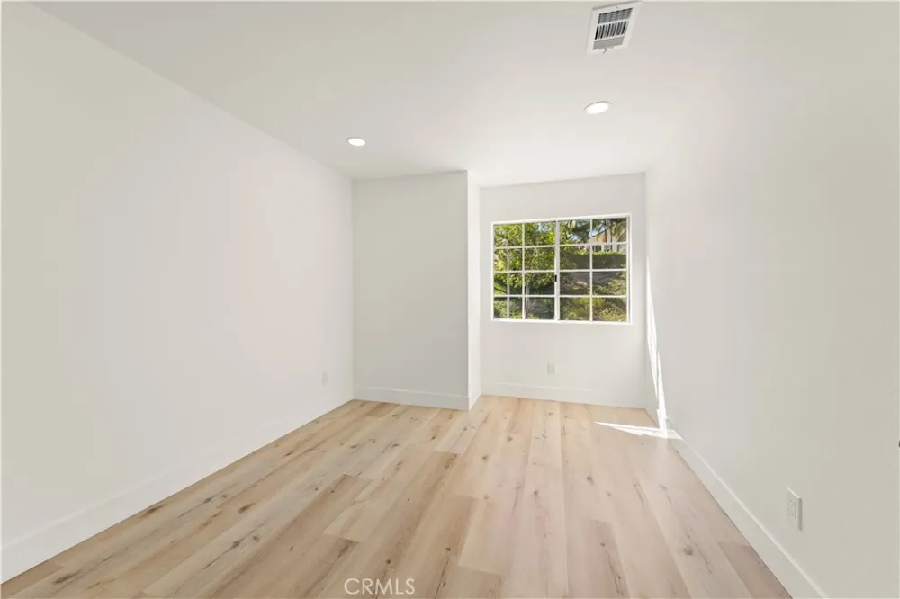24826 Oxford Laguna Niguel, CA 92677