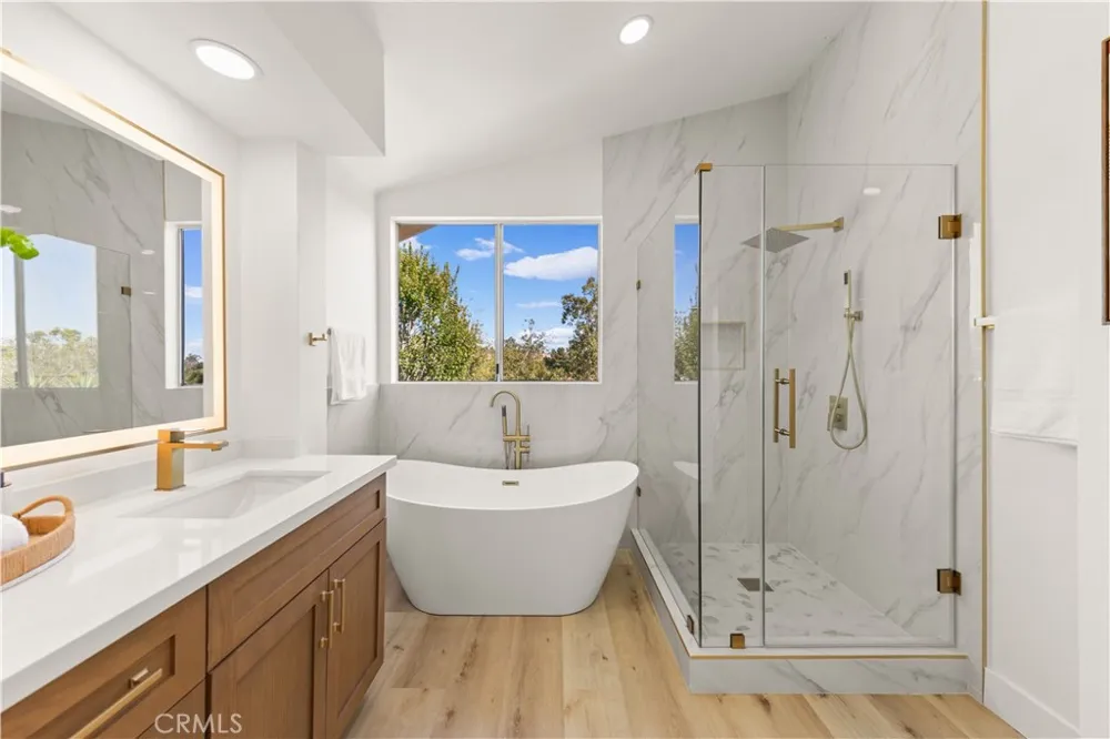 24826 Oxford Laguna Niguel, CA 92677