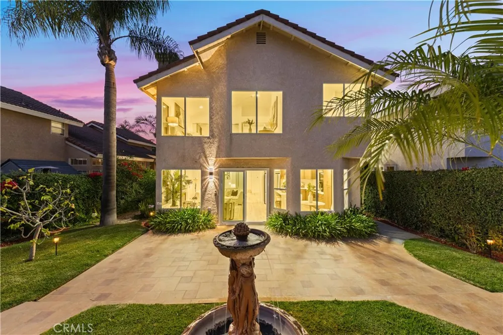 24826 Oxford Laguna Niguel, CA 92677