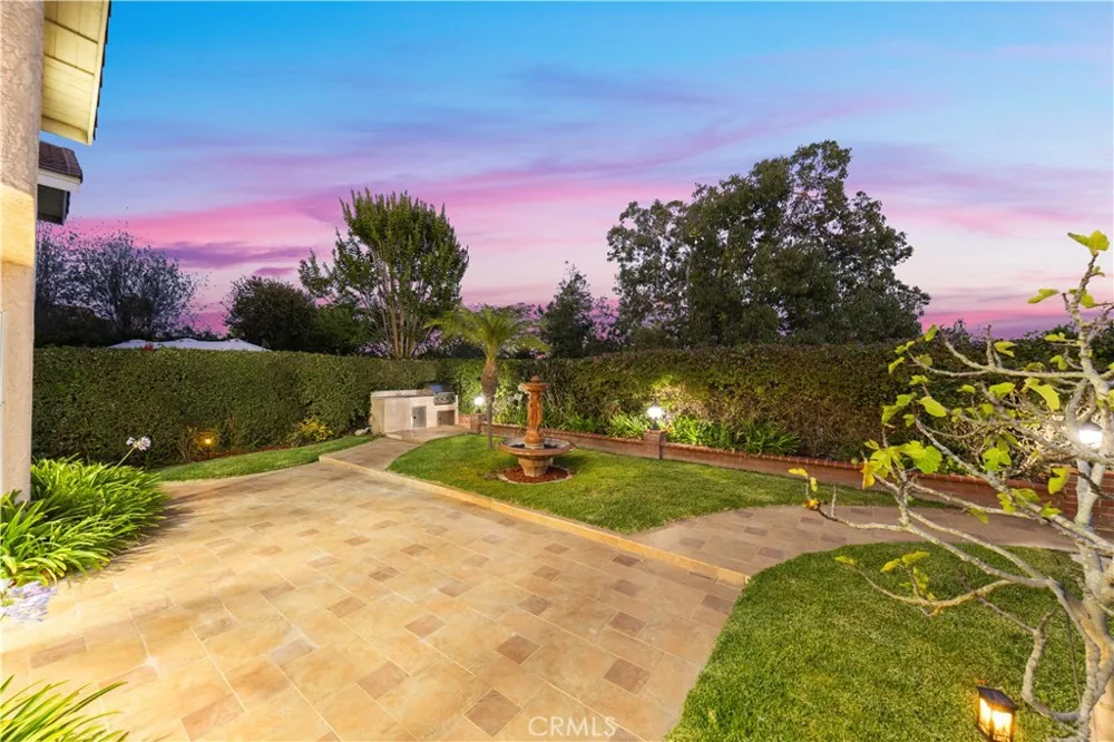 24826 Oxford Laguna Niguel, CA 92677
