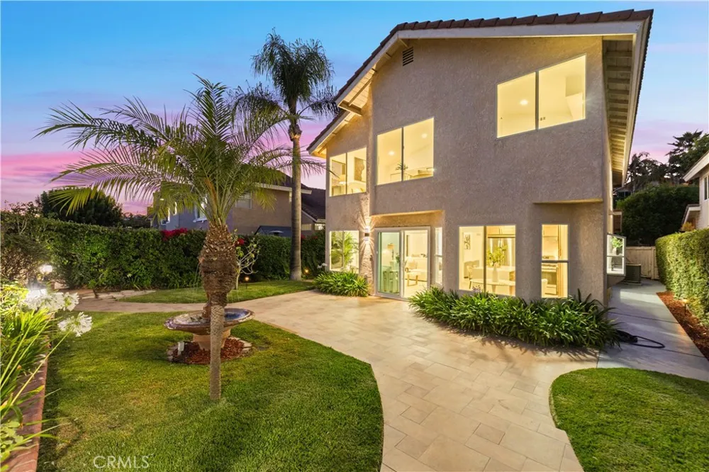 24826 Oxford Laguna Niguel, CA 92677