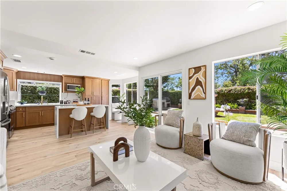 24826 Oxford Laguna Niguel, CA 92677